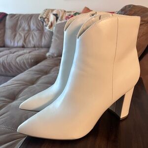 NWOT Marc Fisher boot